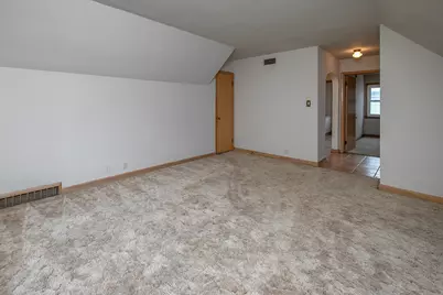 7519 W Clarke St, Wauwatosa, WI 53213 - Photo 23