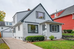 7519 W Clarke St, Wauwatosa, WI 53213 - Photo 45