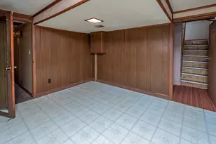 7519 W Clarke St, Wauwatosa, WI 53213 - Photo 29