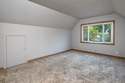 7519 W Clarke St, Wauwatosa, WI 53213 - Photo 21