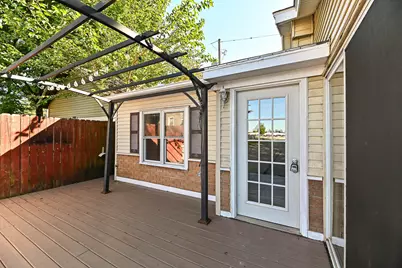 1323  Ohio St, Racine, WI 53405 - Photo 3