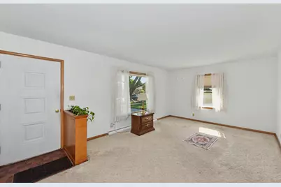 3642  Charles St, Racine, WI 53402 - Photo 3