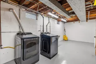4432 W Howard Ave, Milwaukee, WI 53220 - Photo 27