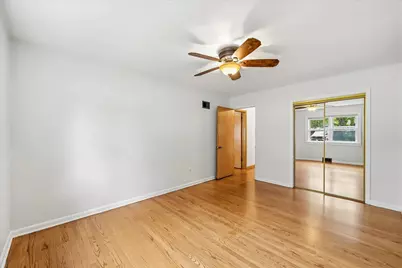 4432 W Howard Ave, Milwaukee, WI 53220 - Photo 17
