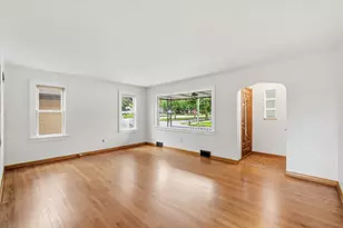 4432 W Howard Ave, Milwaukee, WI 53220 - Photo 7