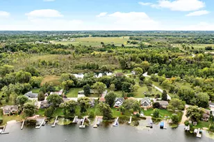 1266 E Green Lake Dr, Farmington, WI 53090 - Photo 23