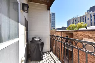 1920 N Farwell Ave, Milwaukee, WI 53202 - Photo 17