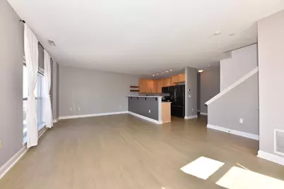 1920 N Farwell Ave #410, Milwaukee, WI 53202 - Photo 3