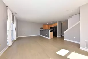 1920 N Farwell Ave, Milwaukee, WI 53202 - Photo 3