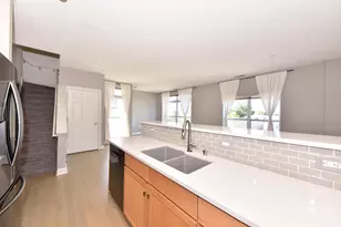 1920 N Farwell Ave, Milwaukee, WI 53202 - Photo 13