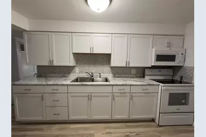 257 S Cottage St, Whitewater, WI 53190 - Photo 5