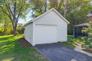 S64W19049 School Dr, Muskego, WI 53150 - Photo 33