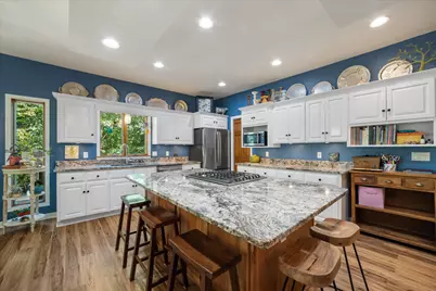 7125  Deerpath Ln, Racine, WI 53185 - Photo 11