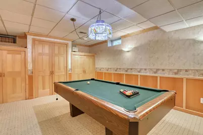 10929 W Hope Ave, Wauwatosa, WI 53222 - Photo 15