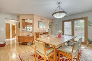 10929 W Hope Ave, Wauwatosa, WI 53222 - Photo 9