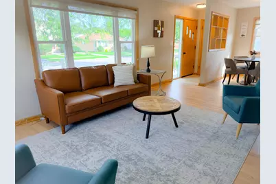 3205 S 70th St, Milwaukee, WI 53219 - Photo 7