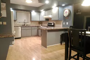 2116 Harris Highland Dr, Waukesha, WI 53188 - Photo 9