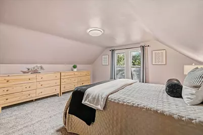 12418 W Meadow Ln, New Berlin, WI 53151 - Photo 15