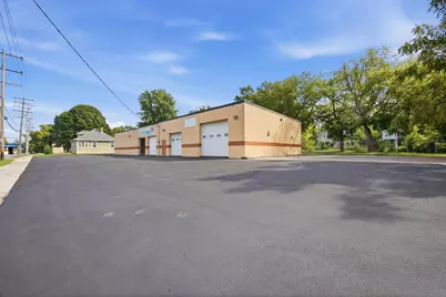 1329  43rd St, Kenosha, WI 53140 - Photo 9
