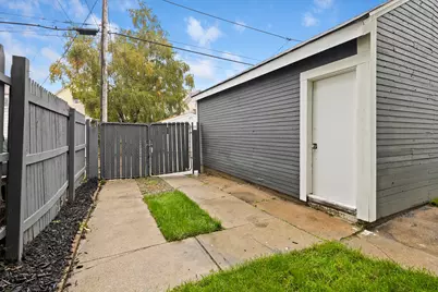 1535 S 31st St, Milwaukee, WI 53215 - Photo 21