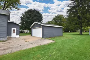 622 Main St, Brownsville, WI 53006 - Photo 35