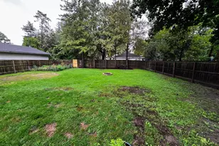 210 N Monroe St, Watertown, WI 53094 - Photo 27