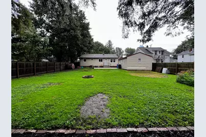 210 N Monroe St, Watertown, WI 53094 - Photo 25