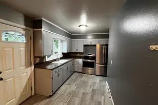 210 N Monroe St, Watertown, WI 53094 - Photo 5