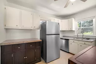 517 Cedar St, Hartford, WI 53027 - Photo 3