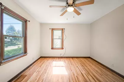 517  Cedar St, Hartford, WI 53027 - Photo 7