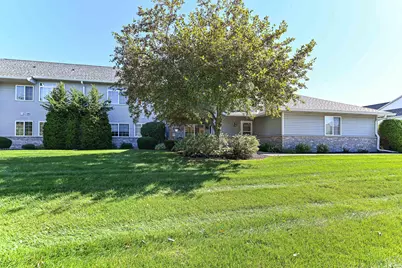 2211 N University Dr #Unit 4, Waukesha, WI 53188 - Photo 35