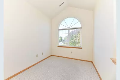 2211 N University Dr #Unit 4, Waukesha, WI 53188 - Photo 17