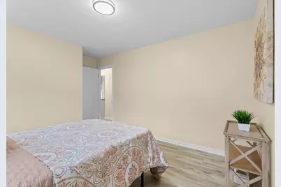 2736 S 52nd Pl, Milwaukee, WI 53219 - Photo 15