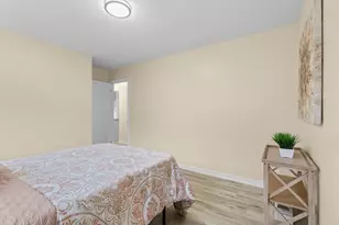 2736 S 52nd Pl, Milwaukee, WI 53219 - Photo 15