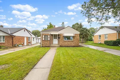 2736 S 52nd Pl, Milwaukee, WI 53219 - Photo 1