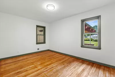7921 W Whitaker Ave, Greenfield, WI 53220 - Photo 29