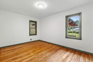 7921 W Whitaker Ave, Greenfield, WI 53220 - Photo 29
