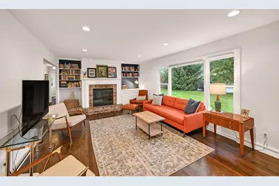 3035  Pilgrim Rd, Brookfield, WI 53005 - Photo 3