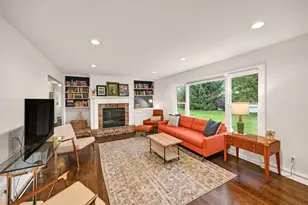 3035 Pilgrim Rd, Brookfield, WI 53005 - Photo 3