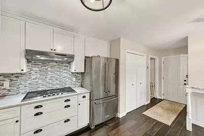 3035  Pilgrim Rd, Brookfield, WI 53005 - Photo 7