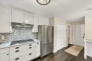 3035 Pilgrim Rd, Brookfield, WI 53005 - Photo 7