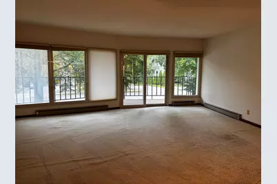 333 N Lake Rd #201, Oconomowoc, WI 53066 - Photo 9