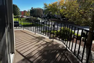 333 N Lake Rd, Oconomowoc, WI 53066 - Photo 19