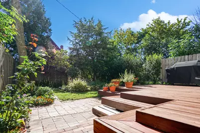 1021 E Pearson St, Milwaukee, WI 53202 - Photo 27