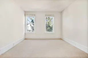 1021 E Pearson St, Milwaukee, WI 53202 - Photo 21