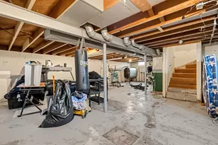 5425 W Lincoln Creek Dr, Milwaukee, WI 53218 - Photo 17