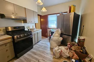 2225 Geneva St, Racine, WI 53402 - Photo 5