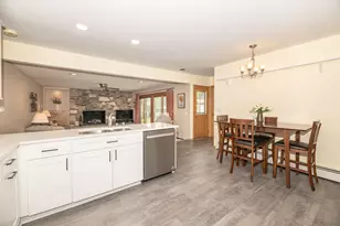 3303 S 123rd St, West Allis, WI 53227 - Photo 9