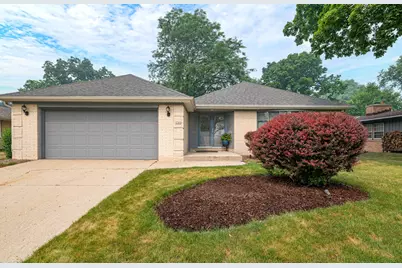 3303 S 123rd St, West Allis, WI 53227 - Photo 51