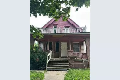 3940 N 19th Pl, Milwaukee, WI 53206 - Photo 1